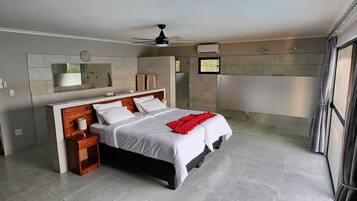 Villa, 3 Bedrooms | Free WiFi, bed sheets