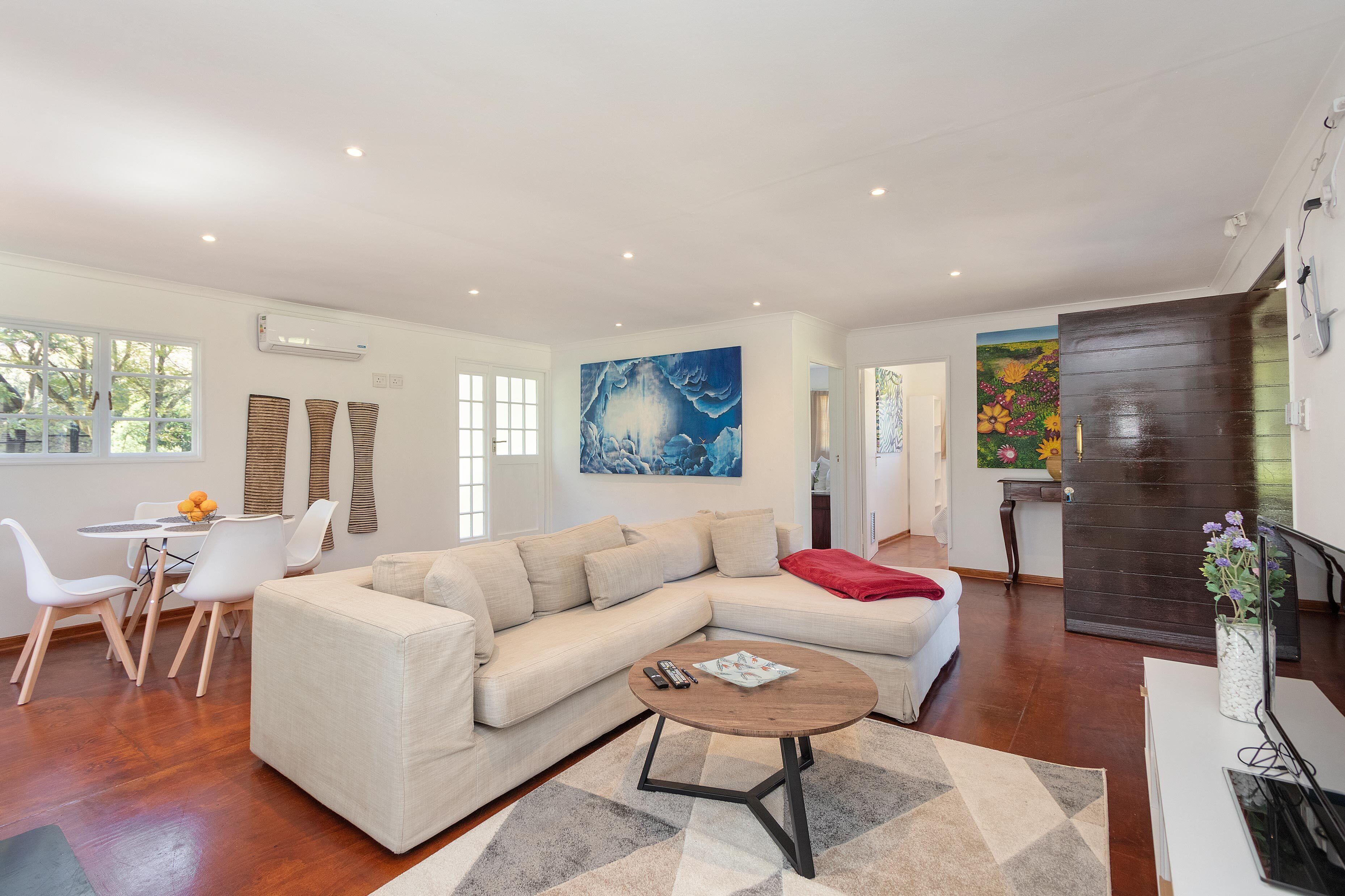 Alpehytte – deluxe | Individuelt dekorert, individuelt innredet og wi-fi (inkludert)