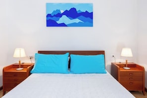 1 chambre, fer et planche à repasser, Wi-Fi gratuit, draps fournis