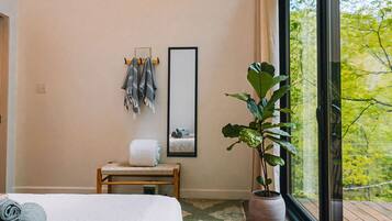 2 bedrooms, desk, free WiFi, bed sheets