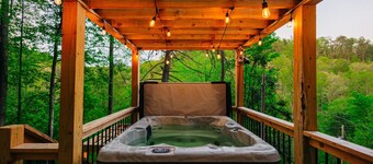 Romantic Stay | Boulder Hot Tub w/ View | Sleeps 4