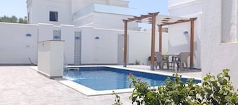 Superbe Villa Standing a Djerba Centre Ville Midoune