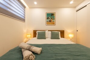 2 habitaciones, tabla de planchar con plancha, internet y ropa de cama