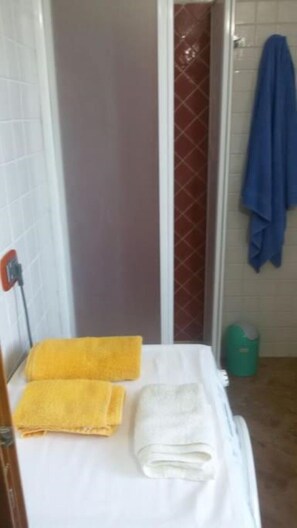 1 chambre, draps fournis