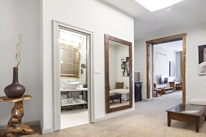 SuperB Luxury Suites