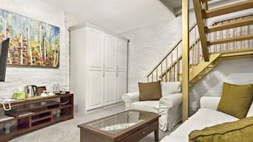 Comfort Duplex | Living area | Smart TV, printers
