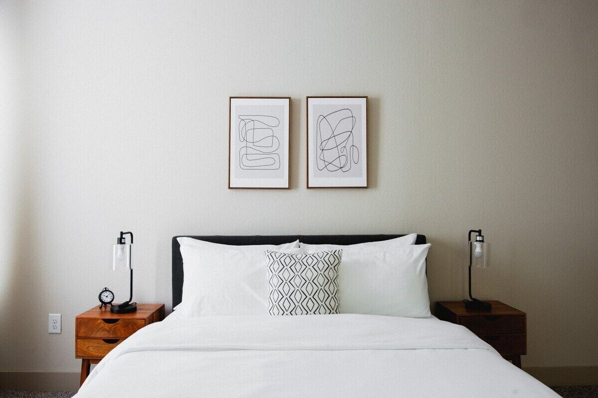 1 habitación, tabla de planchar con plancha, wifi gratis y ropa de cama 