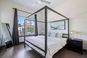 1 dormitorio, tabla de planchar con plancha, wifi gratis y ropa de cama