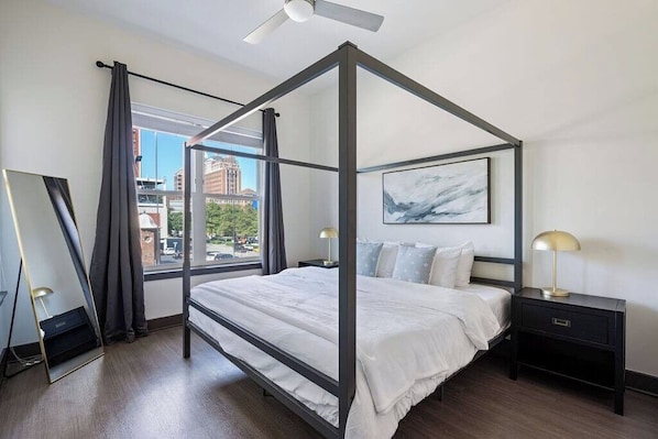 1 chambre, fer et planche à repasser, accès au Wi-Fi (inclus)