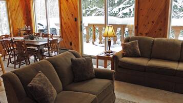 Télévision, cheminée