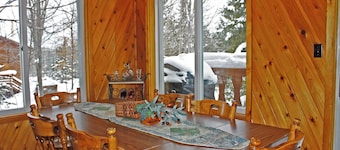 Trailside Home on Powderhorn Mountain with A Sauna