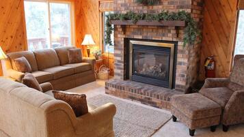 Télévision, cheminée