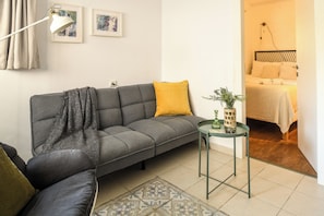 Carmel Apartment | Living area - The Carmel House Apt hotel By Sea N Rent (Tel Aviv)