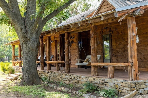 Rustic Style Cabin