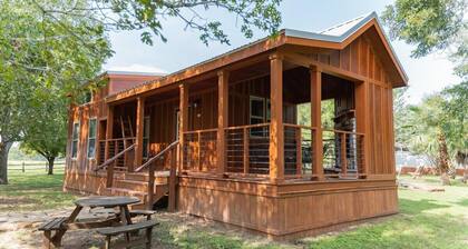 New! Modern Cabin, Perfect for Stargazing