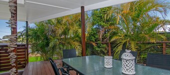 Evans Beach House - 24 Cedar Street