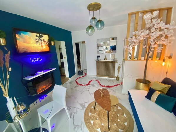 1 chambre, fer et planche à repasser, Wi-Fi gratuit, draps fournis