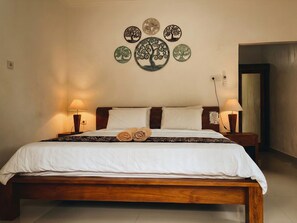 Standard-Doppelzimmer | Schreibtisch, kostenloses WLAN, Bettwäsche