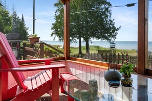 Property grounds - Family Friendly Waterfront Wonderland (Ocqueoc)