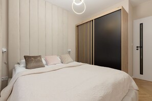 1 bedroom, iron/ironing board, WiFi, bed sheets