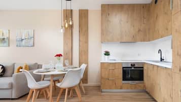 Kühlschrank, Ofen, Herdplatte, Geschirrspüler