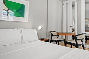 5 Schlafzimmer, Bügeleisen/Bügelbrett, Reisekinderbett, WLAN