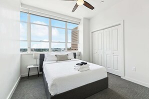 2 chambres, bureau, fer et planche à repasser, Wi-Fi