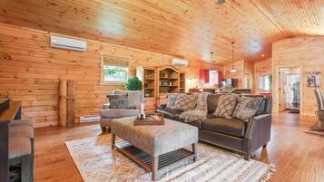 TV, lettore DVD, studio