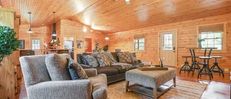 Fernseher, DVD-Player, Arbeitsbereiche