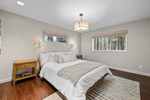 4 habitaciones, tabla de planchar con plancha, cuna de viaje y wifi