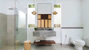 4 Bedroom Pool Villa | Bathroom | Shower, free toiletries, hair dryer, slippers