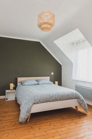 2 Schlafzimmer, Reisekinderbett, WLAN