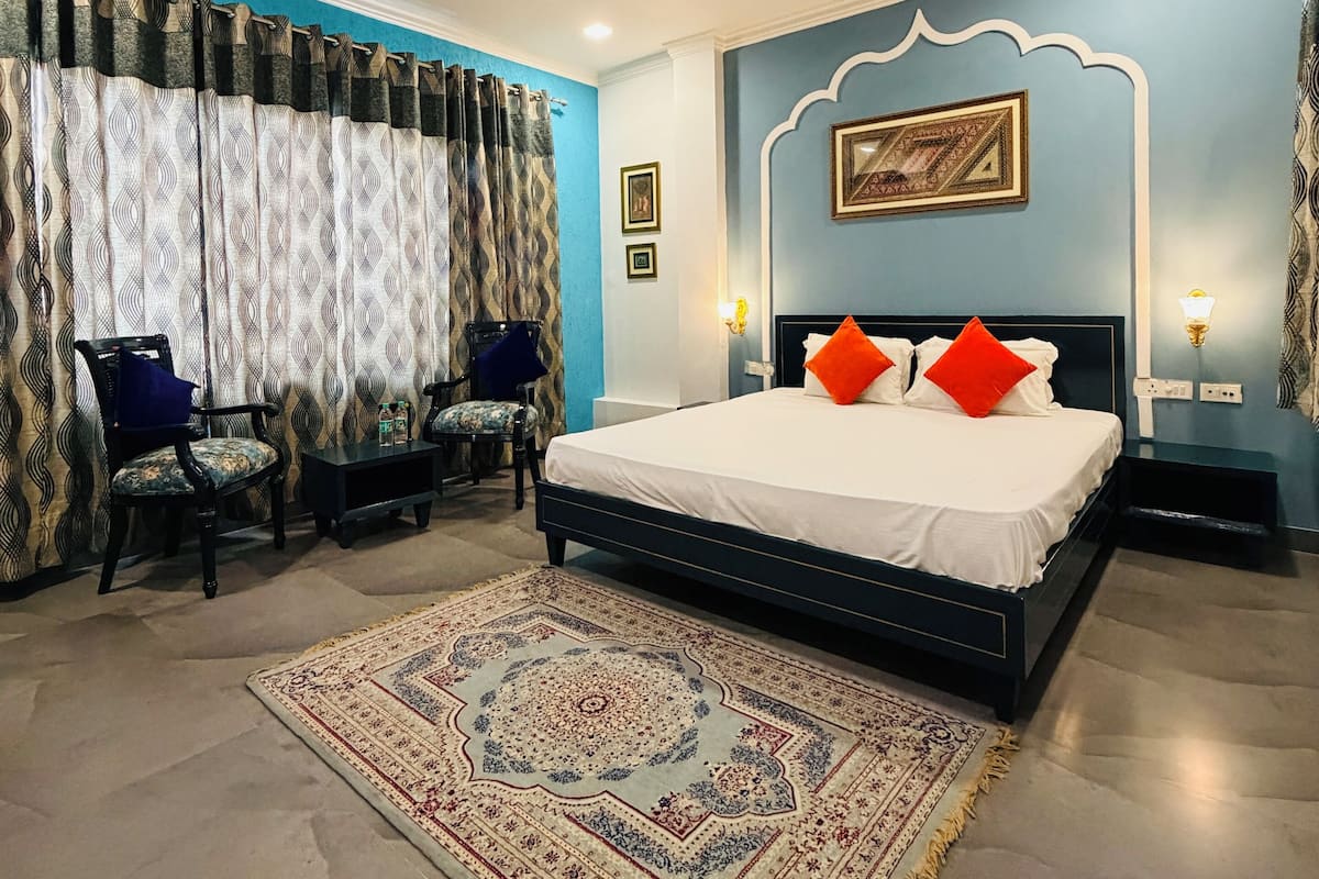 Premium Room | Soundproofing, WiFi (free)
