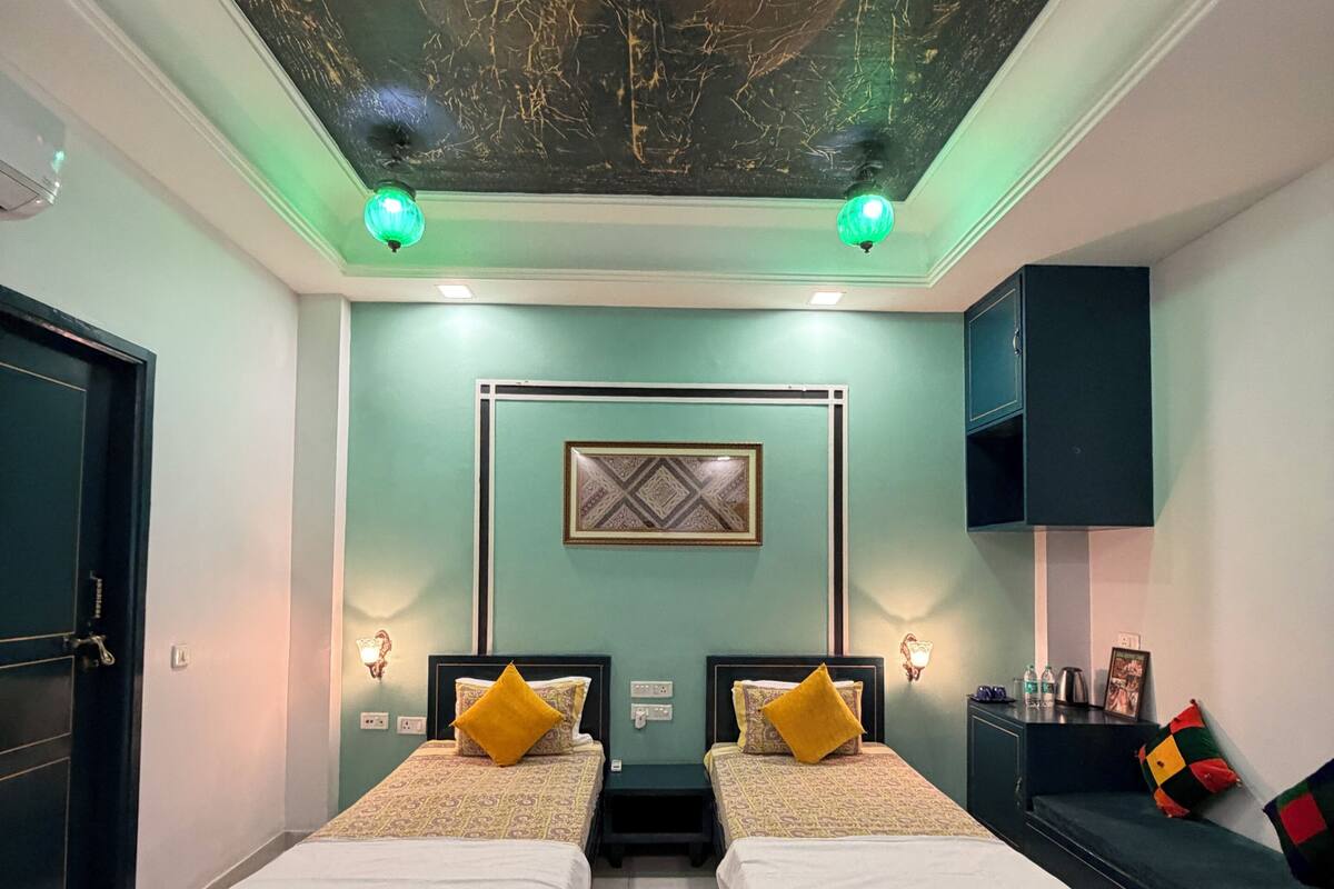 Twin Room | Soundproofing, free WiFi