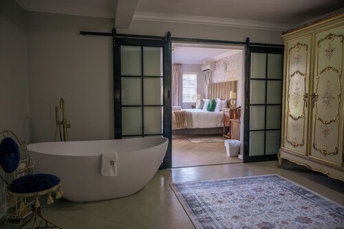 Rozenburg Guesthouse