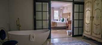 Rozenburg Guesthouse