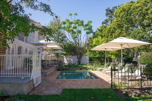 Exterior - Rozenburg Guesthouse (Stellenbosch)