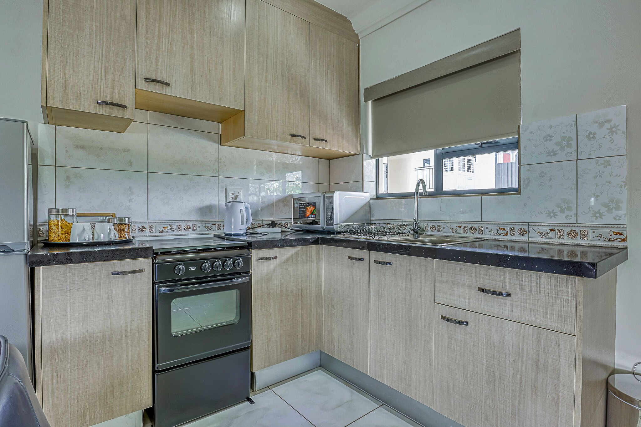 standard studio suite, 1 queen bed | private kitchen | mini-fridge, electric kettle