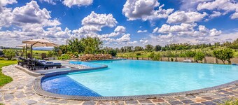 วิลล่า ทาชา ห้องสวีทหรู