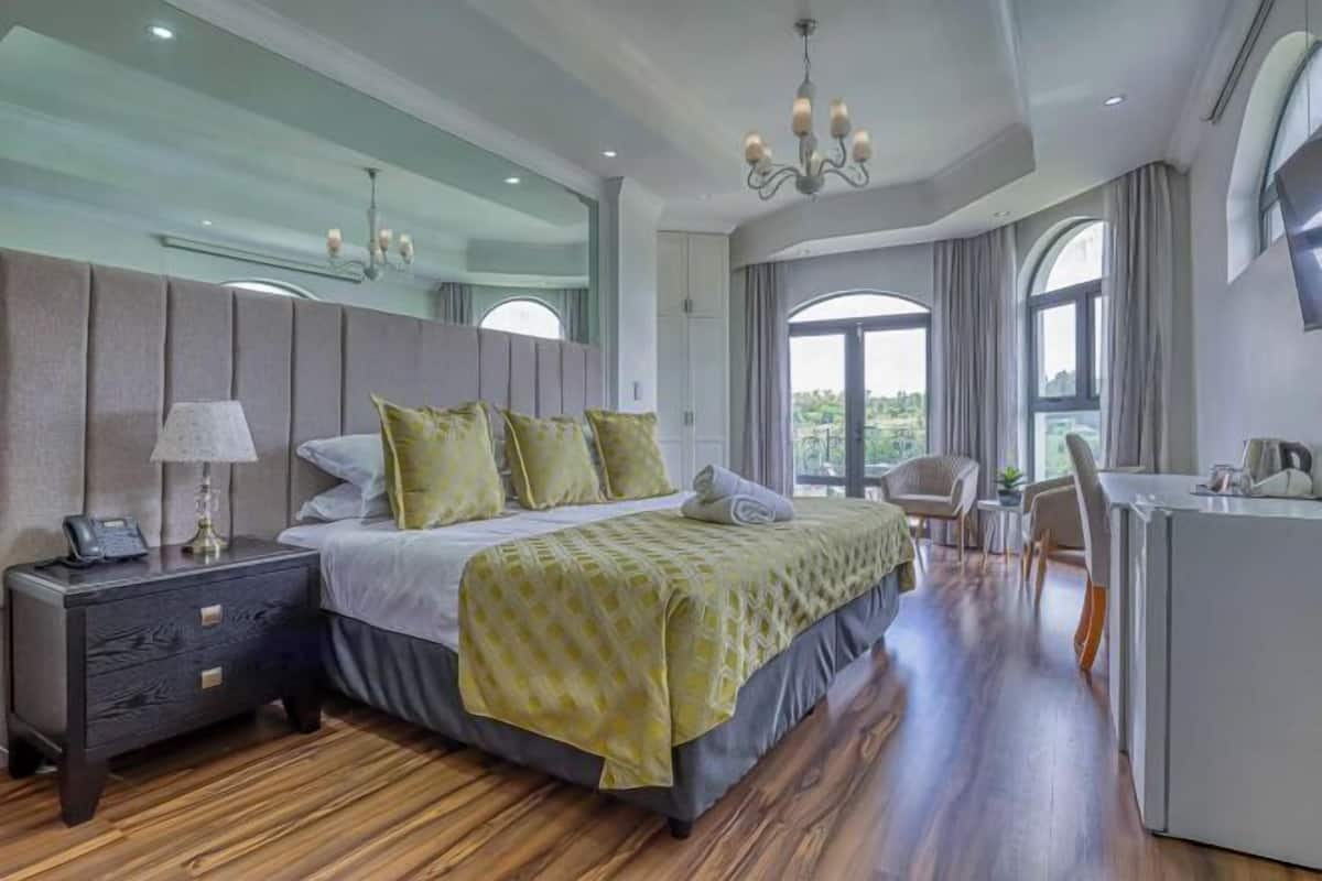 1 kamar tidur, selimut bulu angsa, dan didekorasi berbeda-beda
