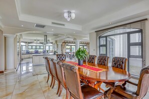 Dining - Villa Tasha Luxury suites (Lanseria)