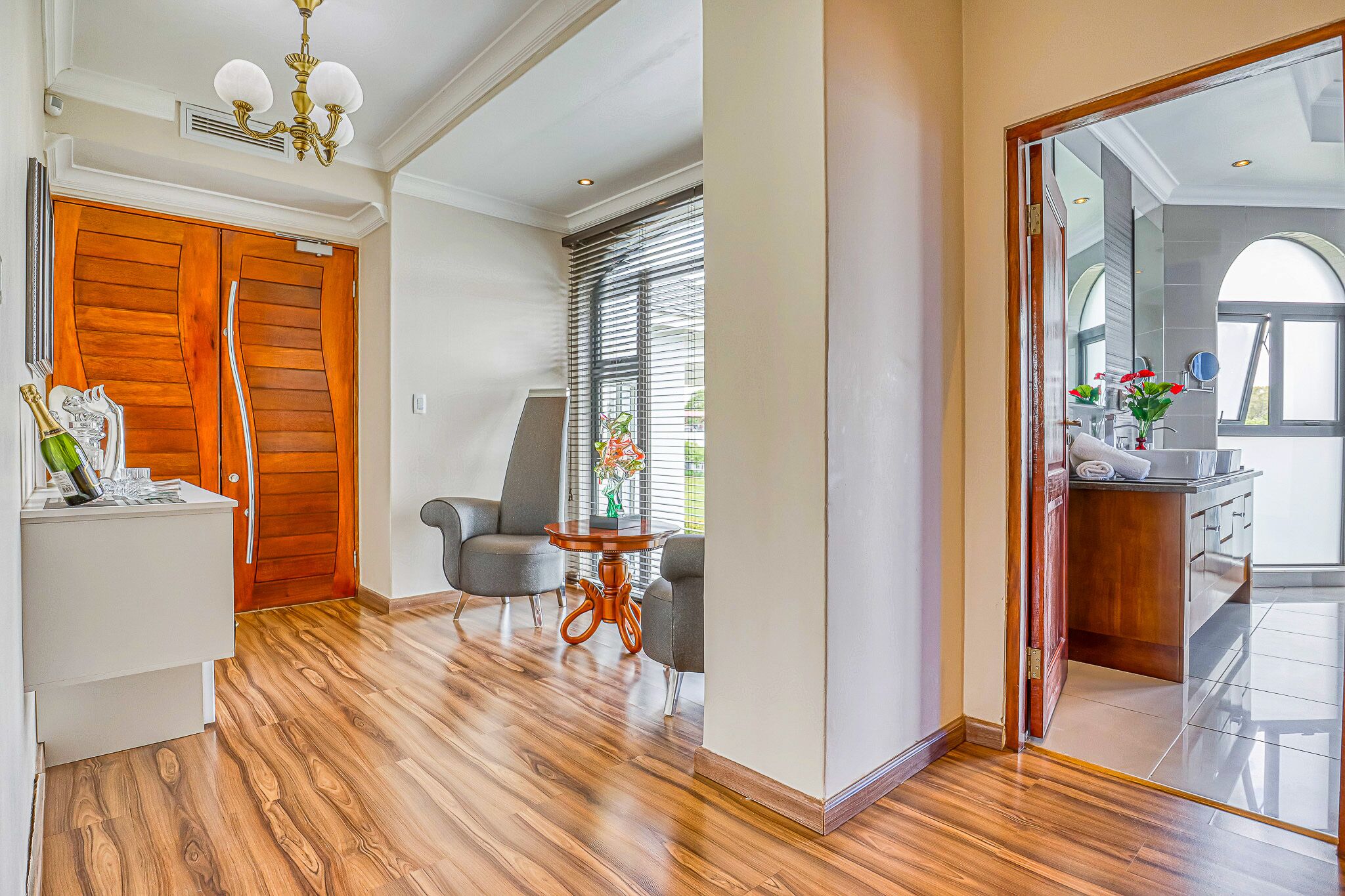 presidential room | living area | 40-inch smart tv with cable channels, netflix, streaming services