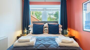 Apartment | 3 bedrooms, free WiFi, bed sheets