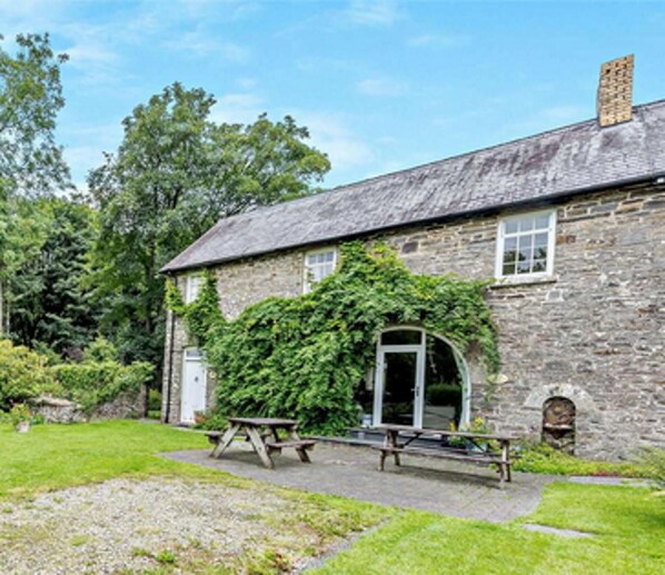 Apartment, Multiple Beds | Exterior - Lovely 7-bed Apartment in Llandysul (Pencader)