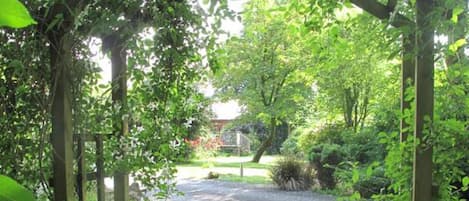 Cottage, Multiple Beds | Property grounds