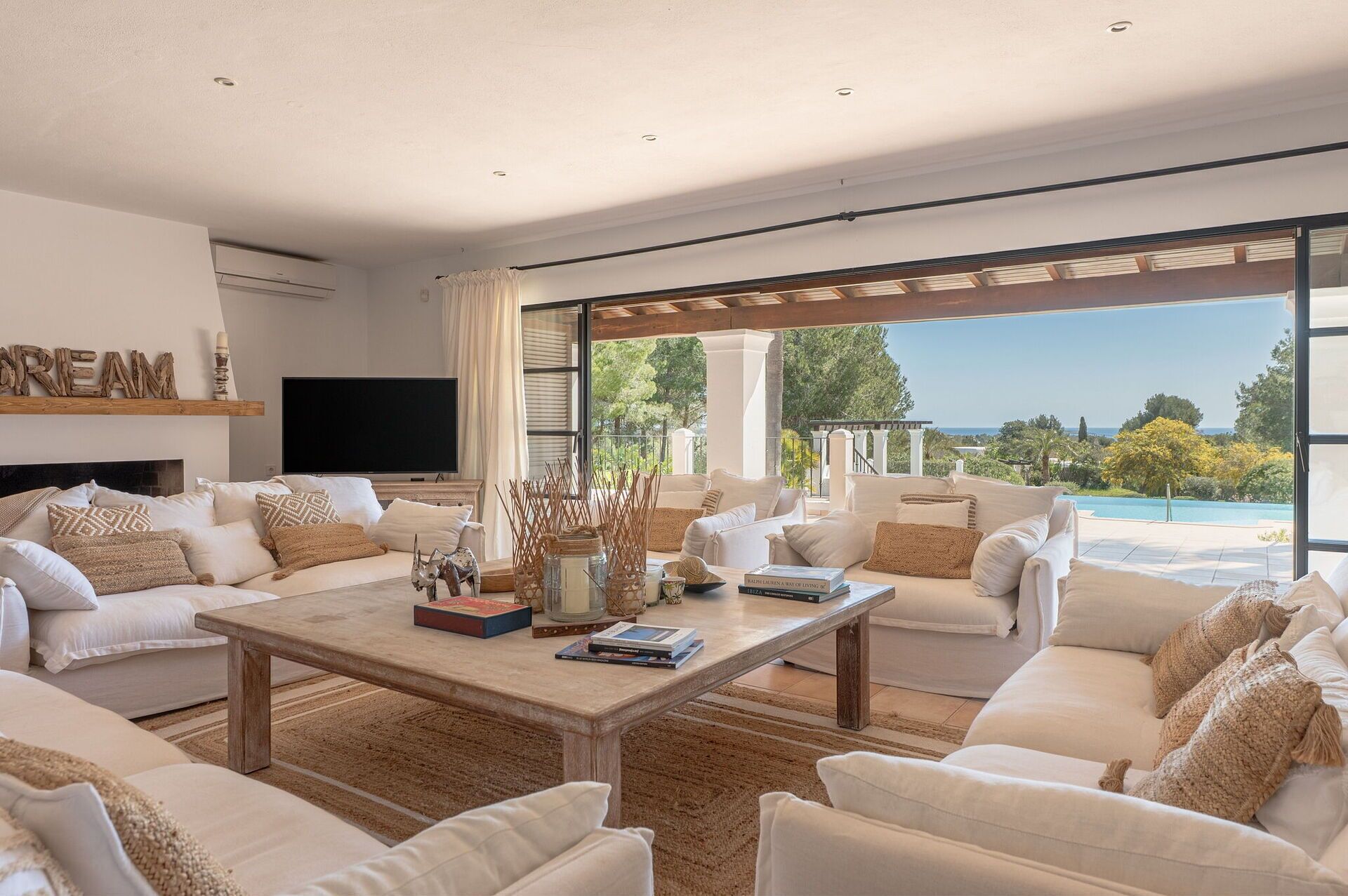 Téléviseur, chaîne audio