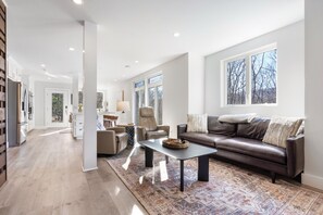 Smart TV, stereo, printers