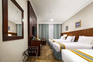 Standard Quadruple Room | In-room safe, soundproofing, iron/ironing board, free WiFi - Emaar Al Manar (Makkah)