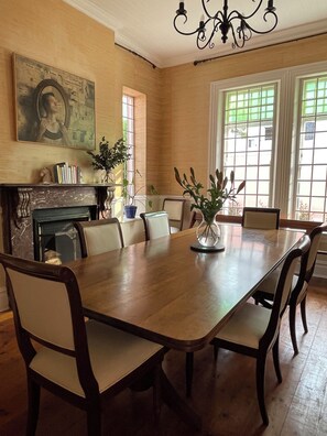 Dining - Spacious Heritage House in Central Cape Town (Cape Town)
