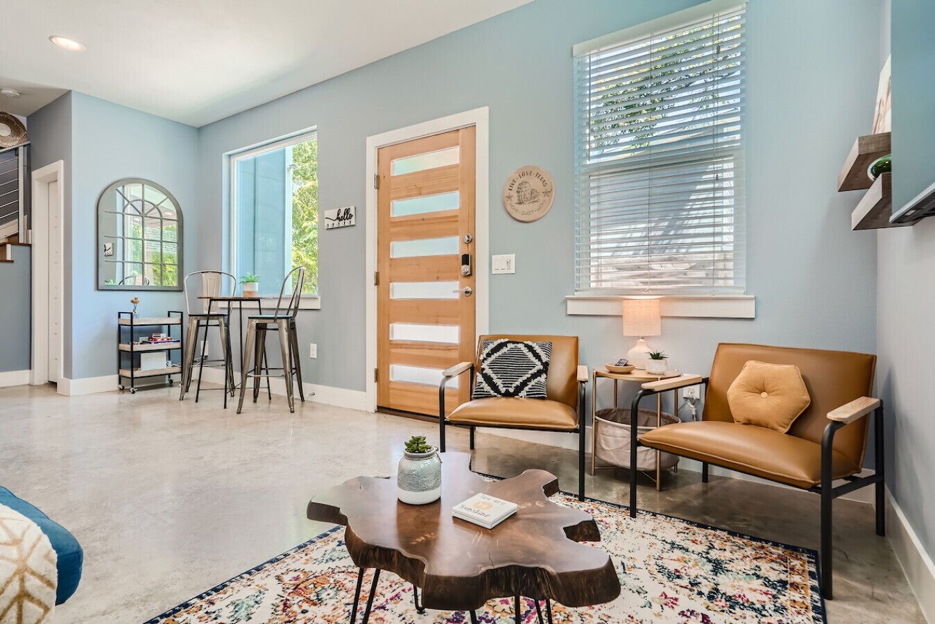 Casa de Ellie J | Newer Home, Private, great for short or longer stays, & Close to Downtown!